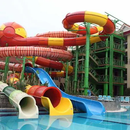 度假村 水晶灵气海滩度假酒店 5*