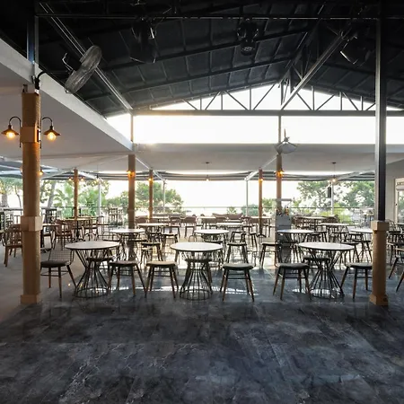 度假村 水晶灵气海滩度假酒店 凯梅尔